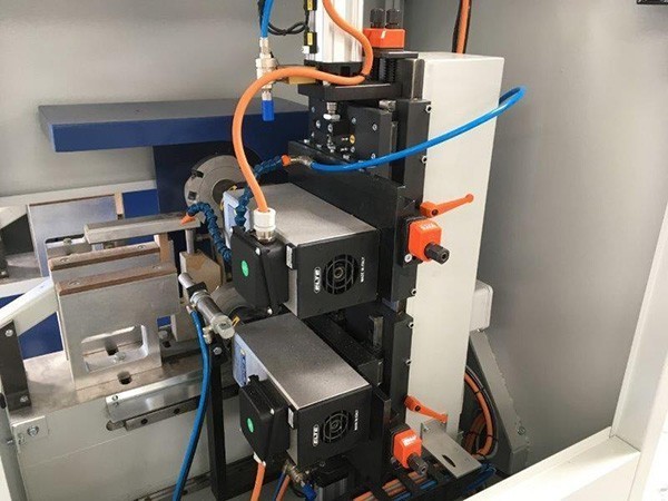 comec-frt-11-automatic-notching-machine-for-door-frame-heads-2-BAtRZWNsfp.jpg