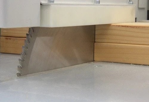 Saw-Blade-6909f1e10ceb0