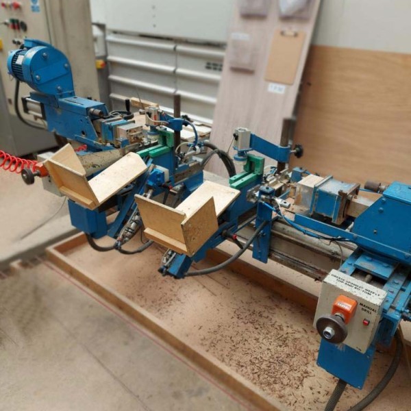 TWIN ENGINEERING DOUBLE ENDED HORIZONTAL RAIL BORER 2